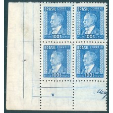 R-399 - 1942/1946 - FILIGRANA CASA+DA+MOEDA ("O") VERTICAL - SEM TRAÇOS - QUADRA MARGEM DE FOLHA - NOVA - PERFEITA - GOMADA - RHM R$ 2.800,00 (560 UFS X R$ 5,00)