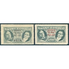 A-044/045 - 1941/1942 - ESTADO NOVO - PRESIDENTES CARMONA E VARGAS - SOBRECARGA AÉREA VERMELHA E SOBRECARGA AÉREA PRETA - MINT (1ª COLUNA) - GOMADOS - LINDOS - RHM R$ 287,50 (57,50 UFS X R$ 5,00)