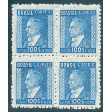 R-399C - 1942/1946 - FILIGRANA HORIZONTAL - SEM TRAÇOS - QUADRA - NOVA - GOMADA - MUITO BONITA - RHM R$ 600,00 (120 UFS X R$ 5,00)