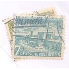 ALEMANHA BERLIN - 1953-54 - USADO - SÉRIE CORRENTE MONUMENTOS HISTÓRICOS - 7p VERDE AZULADO + 70p OLIVA CLARO - 2 SELOS - YT-99+102 - MI-121+123 