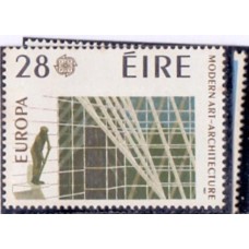 IRLANDA - 1987 - NOVO - TEMA EUROPA - ARQUITETURA MODERNA - SÉRIE 2 SELOS NOVOS COM PONTINHOS MÍNIMOS DE FERRUGEM NA GOMA - YT-626/27