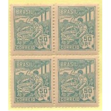 R-177 - 1920 - QUADRA - 50 RÉIS - INDÚSTRIA VERDE - NOVO - GOMADO - RHM R$ 120,00 (24 UFs X 5,00)